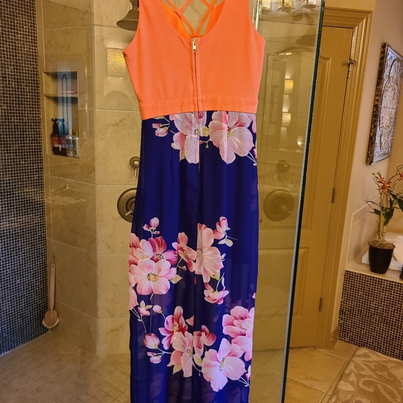 Tea & Cup maxi dress - Picture 3 of 7